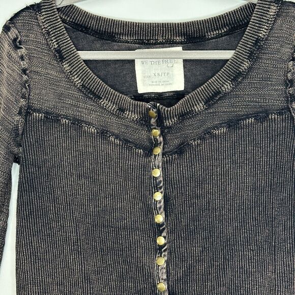 Free People Pullover Top XS Black Wash Snap Front Ribbed Grunge Dark Casual Punk - Picture 2 of 7